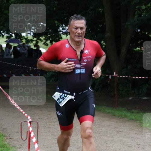 21.06.2025 - 27. Vierlanden-Triathlon Lena Gebhardt http://msf.ph/oto/8000547 15.06.2025 14:02:48 Laufen 252, 2025 meine-sportfotos.de