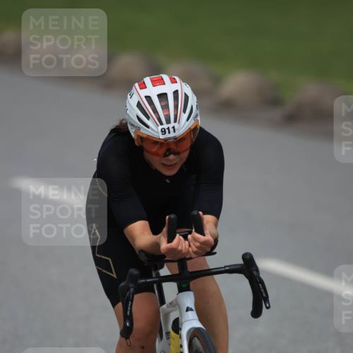 21.06.2025 - 27. Vierlanden-Triathlon H.Heesch http://msf.ph/oto/8000589 15.06.2025 12:34:41 Radfahren 911, 912, 1019, 1020, 1022, 1023, 1073, 1074, 1075, 1076 meine-sportfotos.de
