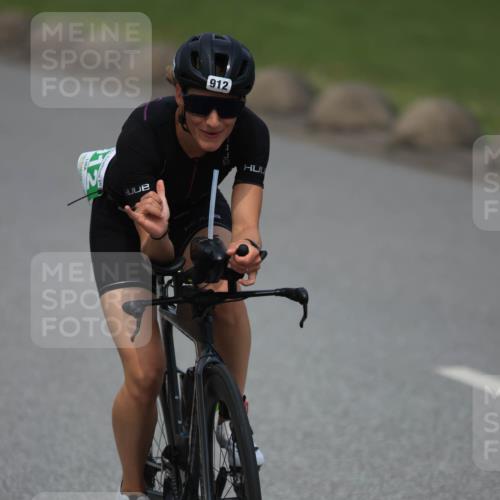 21.06.2025 - 27. Vierlanden-Triathlon H.Heesch http://msf.ph/oto/8000608 15.06.2025 12:34:43 Radfahren 911, 912, 1019, 1020, 1022, 1023, 1073, 1074, 1075, 1076 meine-sportfotos.de