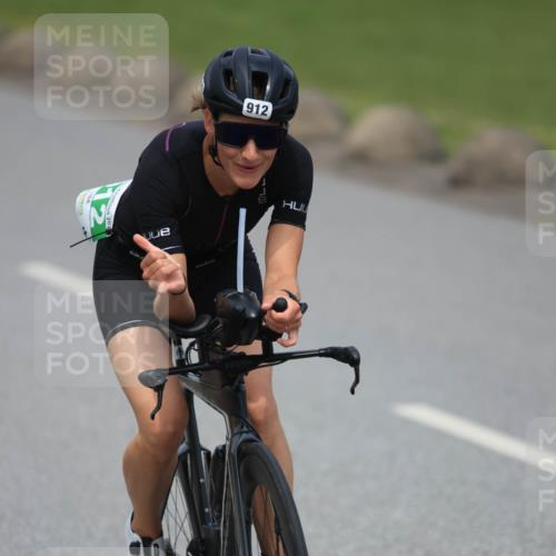 21.06.2025 - 27. Vierlanden-Triathlon H.Heesch http://msf.ph/oto/8000614 15.06.2025 12:34:43 Radfahren 911, 912, 1019, 1020, 1022, 1023, 1073, 1074, 1075, 1076 meine-sportfotos.de