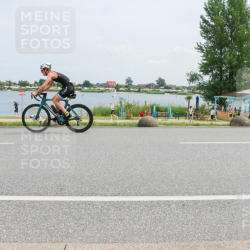 21.06.2025 - 27. Vierlanden-Triathlon H.Heesch http://msf.ph/oto/8000628 15.06.2025 12:34:05 Radfahren 1061, 1062, 1063, 1064, 1065, 1066, 1067, 1068 meine-sportfotos.de