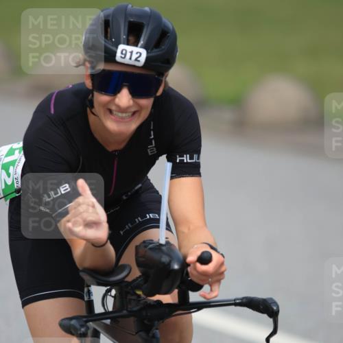 21.06.2025 - 27. Vierlanden-Triathlon H.Heesch http://msf.ph/oto/8000633 15.06.2025 12:34:44 Radfahren 911, 912, 1019, 1020, 1022, 1023, 1073, 1074, 1075, 1076 meine-sportfotos.de