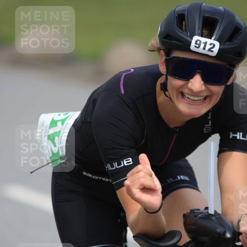 21.06.2025 - 27. Vierlanden-Triathlon H.Heesch http://msf.ph/oto/8000639 15.06.2025 12:34:44 Radfahren 911, 912, 1019, 1020, 1022, 1023, 1073, 1074, 1075, 1076 meine-sportfotos.de