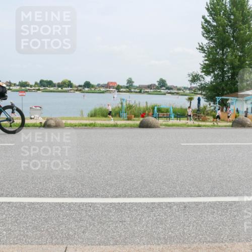 21.06.2025 - 27. Vierlanden-Triathlon H.Heesch http://msf.ph/oto/8000652 15.06.2025 12:34:05 Radfahren 1061, 1062, 1063, 1064, 1065, 1066, 1067, 1068 meine-sportfotos.de