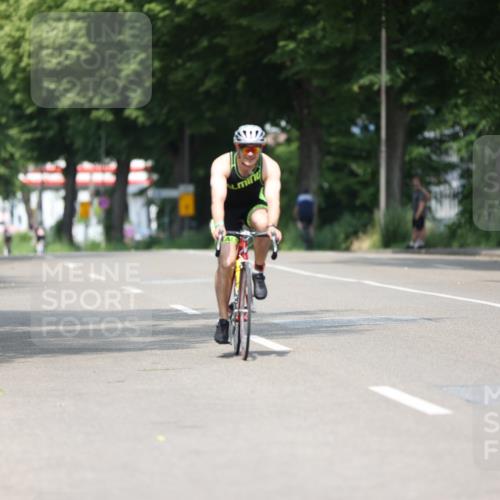 15.06.2025 - 7 Türme Triathlon Yannick Fuchs http://msf.ph/oto/8000687 15.06.2025 12:25:52 Radfahren 271, 538, 541, 557, 674 meine-sportfotos.de