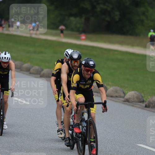 21.06.2025 - 27. Vierlanden-Triathlon H.Heesch http://msf.ph/oto/8000720 15.06.2025 12:36:59 Radfahren 754, 927, 978, 1034, 1035, 1036, 1037, 1038 meine-sportfotos.de