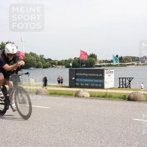 21.06.2025 - 27. Vierlanden-Triathlon H.Heesch http://msf.ph/oto/8000726 15.06.2025 11:42:33 Radfahren 48, 751, 762, 859 meine-sportfotos.de