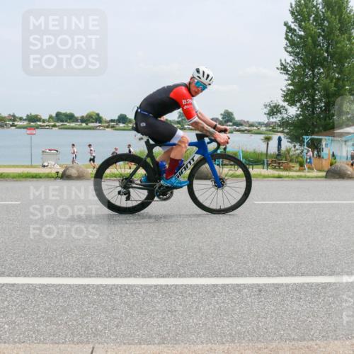 21.06.2025 - 27. Vierlanden-Triathlon H.Heesch http://msf.ph/oto/8000756 15.06.2025 12:34:11 Radfahren 994, 995, 996, 997, 998, 1061, 1062, 1063, 1064 meine-sportfotos.de