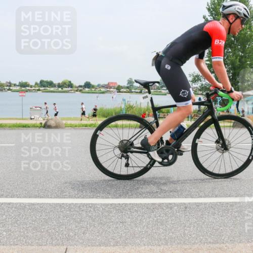 21.06.2025 - 27. Vierlanden-Triathlon H.Heesch http://msf.ph/oto/8000786 15.06.2025 12:34:11 Radfahren 994, 995, 996, 997, 998, 1061, 1062, 1063, 1064 meine-sportfotos.de
