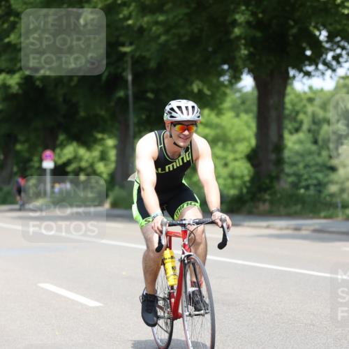 15.06.2025 - 7 Türme Triathlon Yannick Fuchs http://msf.ph/oto/8000793 15.06.2025 12:25:54 Radfahren 271, 538, 541, 557, 674 meine-sportfotos.de
