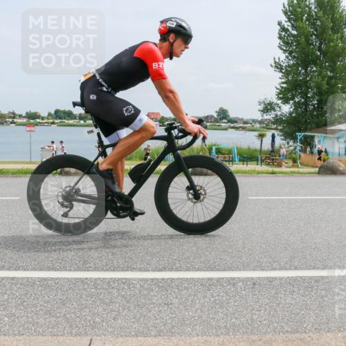 21.06.2025 - 27. Vierlanden-Triathlon H.Heesch http://msf.ph/oto/8000814 15.06.2025 12:34:11 Radfahren 994, 995, 996, 997, 998, 1061, 1062, 1063, 1064 meine-sportfotos.de