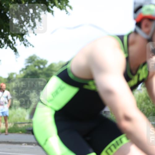 15.06.2025 - 7 Türme Triathlon Yannick Fuchs http://msf.ph/oto/8000849 15.06.2025 12:25:55 Radfahren 271, 538, 541, 557, 674 meine-sportfotos.de