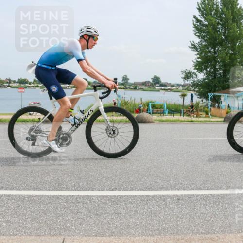 21.06.2025 - 27. Vierlanden-Triathlon H.Heesch http://msf.ph/oto/8000866 15.06.2025 12:34:35 Radfahren 891, 944, 1009, 1010, 1011, 1012, 1013 meine-sportfotos.de