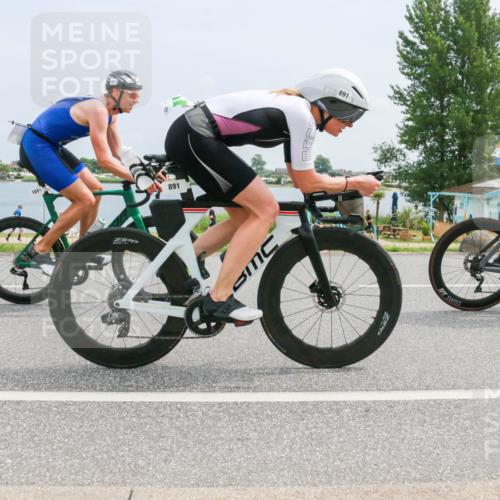 21.06.2025 - 27. Vierlanden-Triathlon H.Heesch http://msf.ph/oto/8000884 15.06.2025 12:34:35 Radfahren 891, 944, 1009, 1010, 1011, 1012, 1013 meine-sportfotos.de