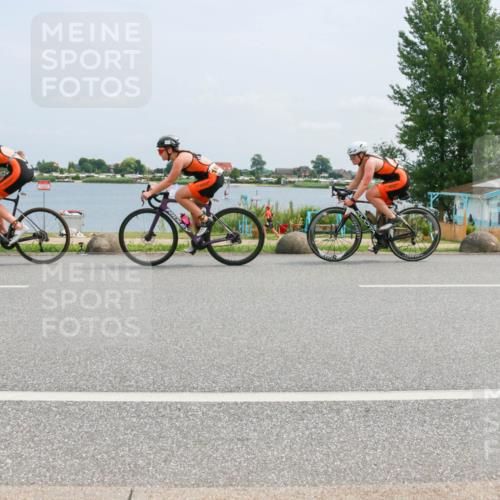 21.06.2025 - 27. Vierlanden-Triathlon H.Heesch http://msf.ph/oto/8000920 15.06.2025 12:34:43 Radfahren 911, 912, 1019, 1020, 1022, 1023, 1073, 1074, 1075, 1076 meine-sportfotos.de