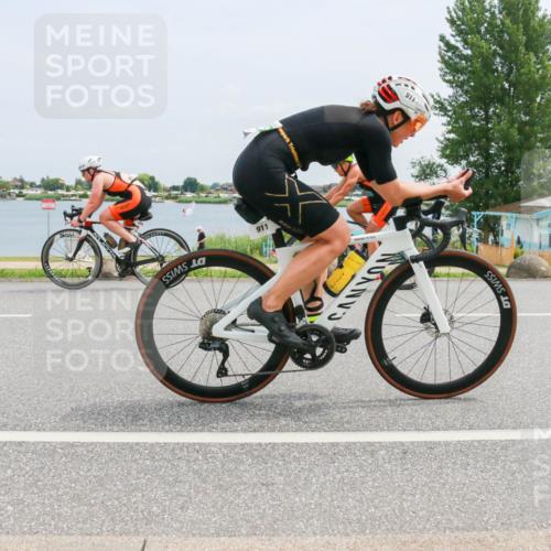 21.06.2025 - 27. Vierlanden-Triathlon H.Heesch http://msf.ph/oto/8000935 15.06.2025 12:34:43 Radfahren 911, 912, 1019, 1020, 1022, 1023, 1073, 1074, 1075, 1076 meine-sportfotos.de