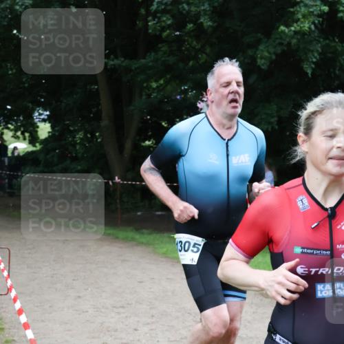 21.06.2025 - 27. Vierlanden-Triathlon Lena Gebhardt http://msf.ph/oto/8000948 15.06.2025 14:03:52 Laufen 202, 305, 112, 291117, 2, 1179 meine-sportfotos.de
