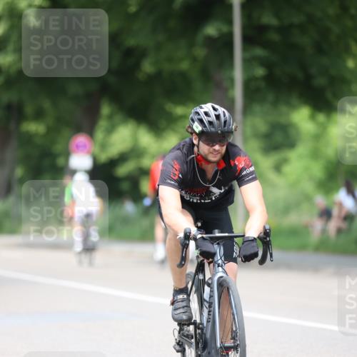 15.06.2025 - 7 Türme Triathlon Yannick Fuchs http://msf.ph/oto/8001054 15.06.2025 13:15:00 Radfahren 289, 297, 337, 547, 662, 925, 1058 meine-sportfotos.de