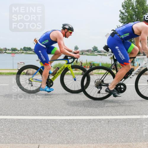 21.06.2025 - 27. Vierlanden-Triathlon H.Heesch http://msf.ph/oto/8001085 15.06.2025 12:35:03 Radfahren 811, 1014, 1015, 1016, 1017, 1018 meine-sportfotos.de