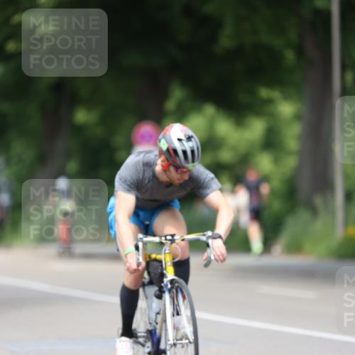 15.06.2025 - 7 Türme Triathlon Yannick Fuchs http://msf.ph/oto/8001149 15.06.2025 13:15:06 Radfahren 337, 547, 662, 861, 888, 925, 1001, 1058, 1118, 1126, 1128 meine-sportfotos.de