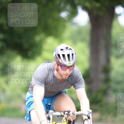 15.06.2025 - 7 Türme Triathlon Yannick Fuchs http://msf.ph/oto/8001175 15.06.2025 13:15:06 Radfahren 337, 547, 662, 861, 888, 925, 1001, 1058, 1118, 1126, 1128 meine-sportfotos.de