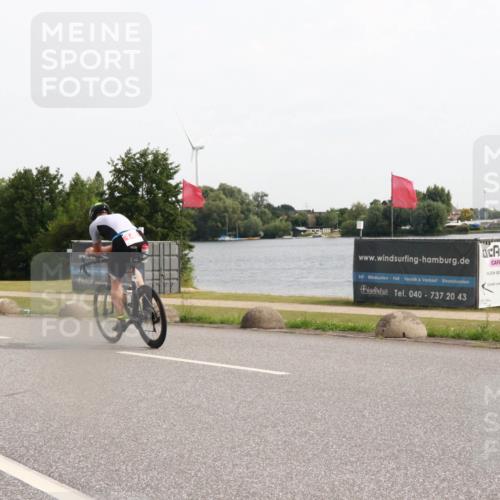 15.06.2025 - 27. Vierlanden-Triathlon H.Heesch http://msf.ph/oto/8001180 15.06.2025 10:28:07 Radfahren 94, 149, 217, 485, 550 meine-sportfotos.de