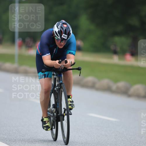 21.06.2025 - 27. Vierlanden-Triathlon H.Heesch http://msf.ph/oto/8001209 15.06.2025 12:38:24 Radfahren 804, 980, 1029, 1030, 1031, 1032, 1033 meine-sportfotos.de