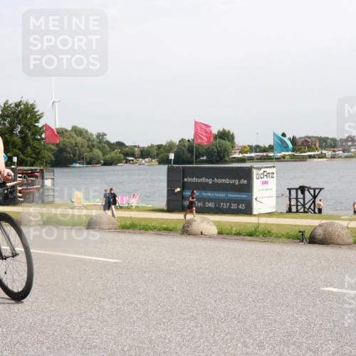 21.06.2025 - 27. Vierlanden-Triathlon H.Heesch http://msf.ph/oto/8001212 15.06.2025 11:44:07 Radfahren 163, 691, 793, 820 meine-sportfotos.de