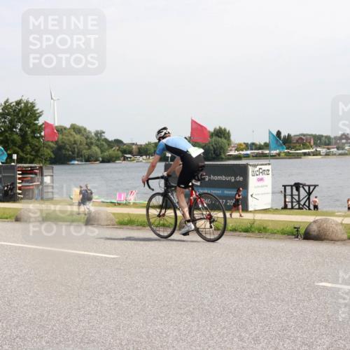 21.06.2025 - 27. Vierlanden-Triathlon H.Heesch http://msf.ph/oto/8001228 15.06.2025 11:44:08 Radfahren 163, 691, 793, 820 meine-sportfotos.de