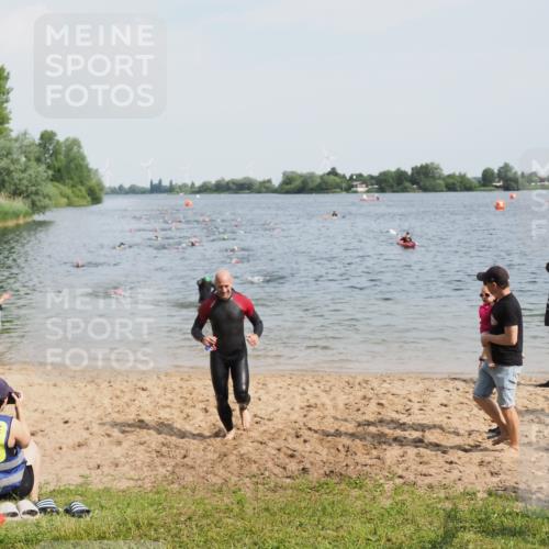 21.06.2025 - 27. Vierlanden-Triathlon MichiJ http://msf.ph/oto/8001252 15.06.2026 10:04:23 Schwimmen 416, 426, 453, 464 meine-sportfotos.de