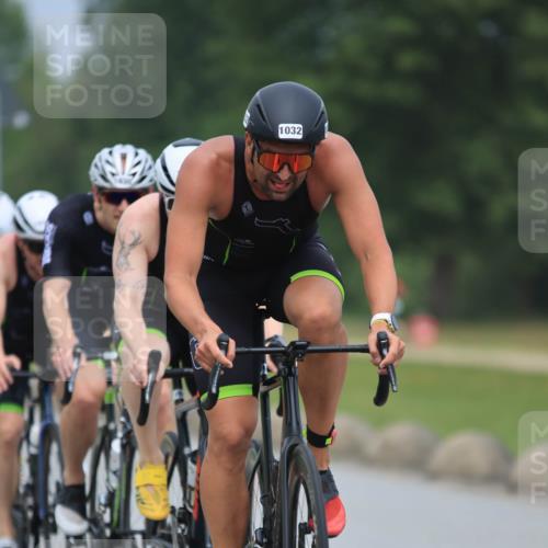 21.06.2025 - 27. Vierlanden-Triathlon H.Heesch http://msf.ph/oto/8001291 15.06.2025 12:38:31 Radfahren 804, 1029, 1030, 1031, 1032, 1033 meine-sportfotos.de