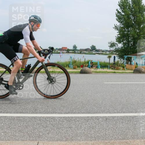 21.06.2025 - 27. Vierlanden-Triathlon H.Heesch http://msf.ph/oto/8001314 15.06.2025 12:36:01 Radfahren 960, 1069, 1070, 1071, 1072 meine-sportfotos.de
