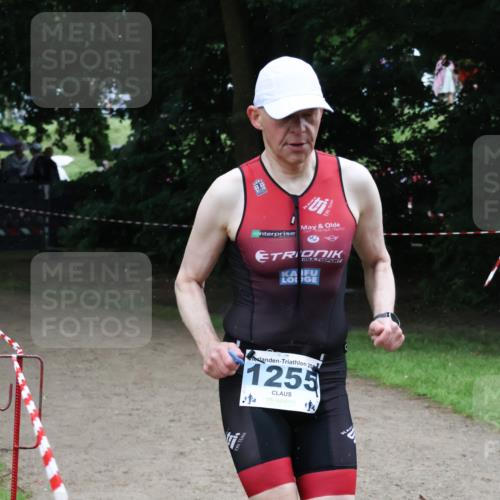 21.06.2025 - 27. Vierlanden-Triathlon Lena Gebhardt http://msf.ph/oto/8001373 15.06.2025 14:05:20 Laufen 20, 1255 meine-sportfotos.de