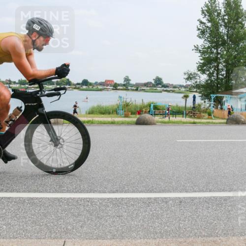 21.06.2025 - 27. Vierlanden-Triathlon H.Heesch http://msf.ph/oto/8001395 15.06.2025 12:37:01 Radfahren 754, 927, 978, 1034, 1035, 1036, 1037, 1038 meine-sportfotos.de