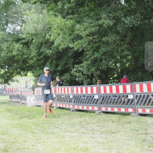 21.06.2025 - 27. Vierlanden-Triathlon KatJ http://msf.ph/oto/8001415 15.06.2025 12:55:05 Ziel 116, 656 meine-sportfotos.de