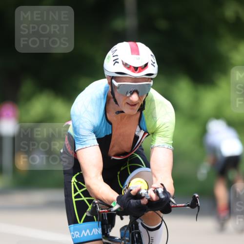 15.06.2025 - 7 Türme Triathlon Yannick Fuchs http://msf.ph/oto/8001420 15.06.2025 12:26:51 Radfahren 252, 327, 386, 390, 454 meine-sportfotos.de
