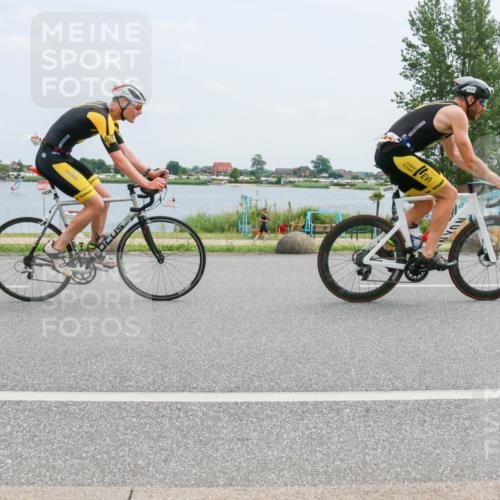 21.06.2025 - 27. Vierlanden-Triathlon H.Heesch http://msf.ph/oto/8001422 15.06.2025 12:37:02 Radfahren 754, 927, 978, 1034, 1035, 1036, 1037, 1038 meine-sportfotos.de