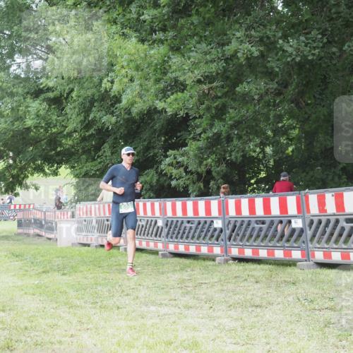 21.06.2025 - 27. Vierlanden-Triathlon KatJ http://msf.ph/oto/8001434 15.06.2025 12:55:05 Ziel 116, 656 meine-sportfotos.de