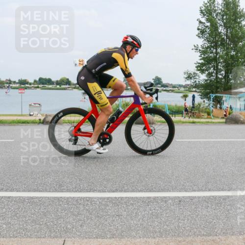 21.06.2025 - 27. Vierlanden-Triathlon H.Heesch http://msf.ph/oto/8001443 15.06.2025 12:37:02 Radfahren 754, 927, 978, 1034, 1035, 1036, 1037, 1038 meine-sportfotos.de