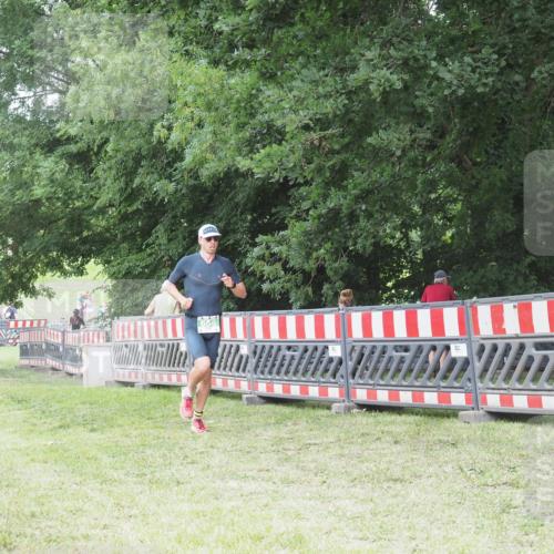 21.06.2025 - 27. Vierlanden-Triathlon KatJ http://msf.ph/oto/8001444 15.06.2025 12:55:05 Ziel 116, 656 meine-sportfotos.de