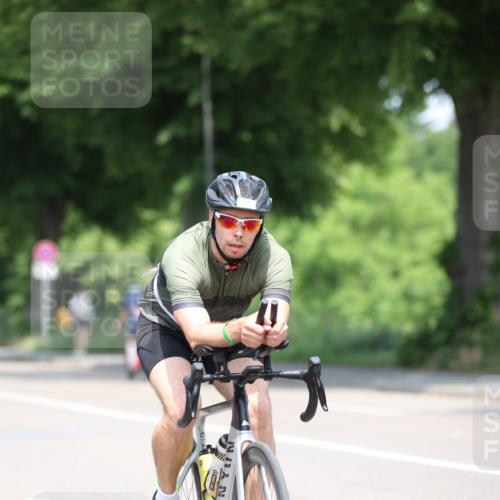 15.06.2025 - 7 Türme Triathlon Yannick Fuchs http://msf.ph/oto/8001551 15.06.2025 12:27:15 Radfahren 264, 422, 440, 515 meine-sportfotos.de