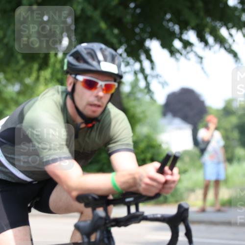 15.06.2025 - 7 Türme Triathlon Yannick Fuchs http://msf.ph/oto/8001579 15.06.2025 12:27:15 Radfahren 264, 422, 440, 515 meine-sportfotos.de