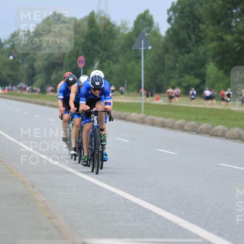 21.06.2025 - 27. Vierlanden-Triathlon H.Heesch http://msf.ph/oto/8001590 15.06.2025 12:38:49 Radfahren 792, 1039, 1040, 1042, 1043, 1044, 1045, 1046, 1047, 1048 meine-sportfotos.de