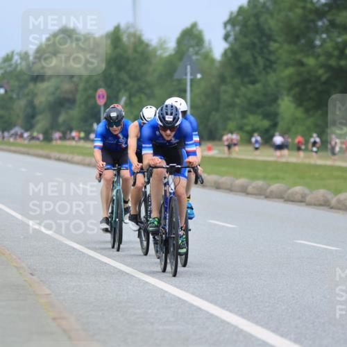 21.06.2025 - 27. Vierlanden-Triathlon H.Heesch http://msf.ph/oto/8001609 15.06.2025 12:38:50 Radfahren 1039, 1040, 1042, 1043, 1044, 1045, 1046, 1047, 1048 meine-sportfotos.de