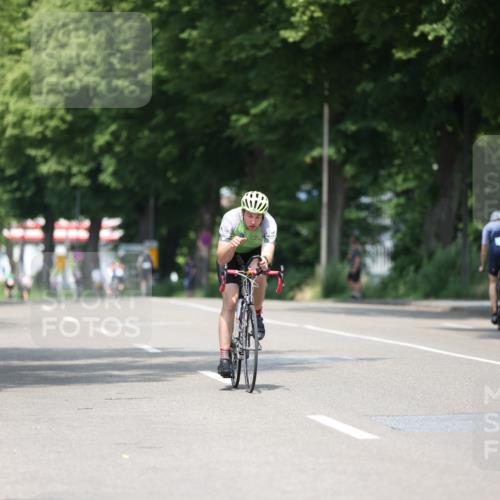 15.06.2025 - 7 Türme Triathlon Yannick Fuchs http://msf.ph/oto/8001673 15.06.2025 12:29:03 Radfahren  meine-sportfotos.de