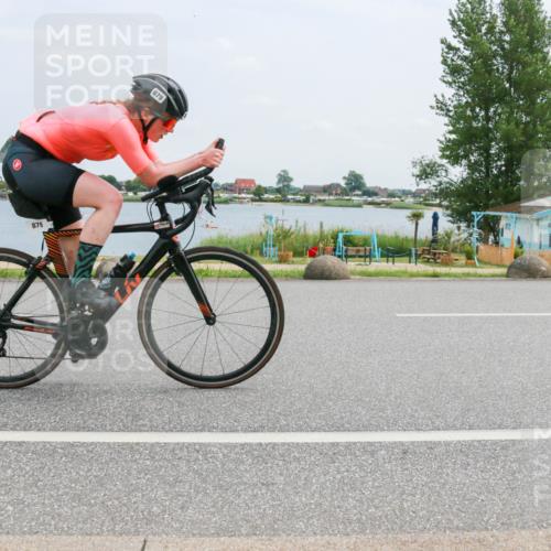 21.06.2025 - 27. Vierlanden-Triathlon H.Heesch http://msf.ph/oto/8001715 15.06.2025 12:38:03 Radfahren 858, 879, 1021 meine-sportfotos.de
