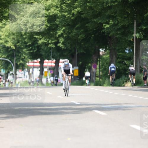 15.06.2025 - 7 Türme Triathlon Yannick Fuchs http://msf.ph/oto/8001794 15.06.2025 12:29:08 Radfahren 353, 596 meine-sportfotos.de