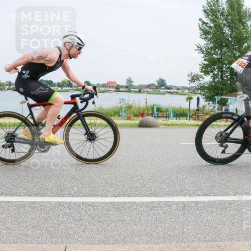 21.06.2025 - 27. Vierlanden-Triathlon H.Heesch http://msf.ph/oto/8001816 15.06.2025 12:38:33 Radfahren 804, 1029, 1030, 1031, 1032, 1033 meine-sportfotos.de