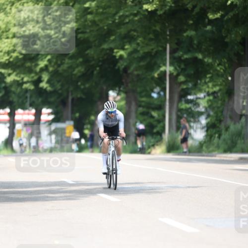 15.06.2025 - 7 Türme Triathlon Yannick Fuchs http://msf.ph/oto/8001820 15.06.2025 12:29:09 Radfahren 353, 596 meine-sportfotos.de