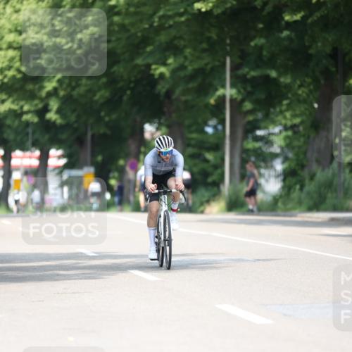 15.06.2025 - 7 Türme Triathlon Yannick Fuchs http://msf.ph/oto/8001832 15.06.2025 12:29:09 Radfahren 353, 596 meine-sportfotos.de